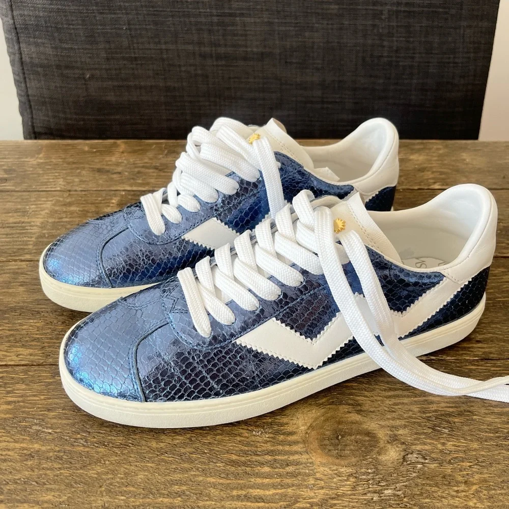 Stuart Weitzman Daryl snake Embossed sneakers